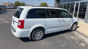 2016 Chrysler Town &amp; Country Touring